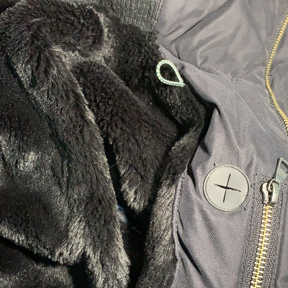 TNA ARITZIA VERBIER Winter Parka Jacket - Picture 7 of 16